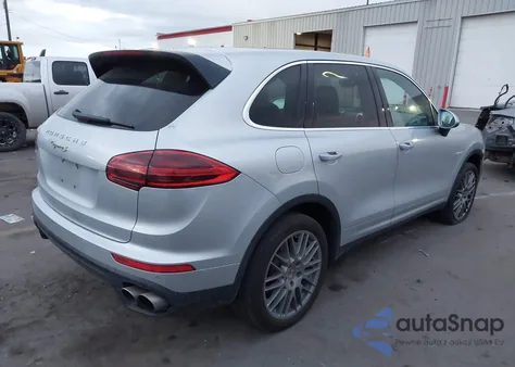 2016 Porsche Cayenne E-Hybrid S z USA, uszkodzony, nr VIN WP1AE2A24GLA60985